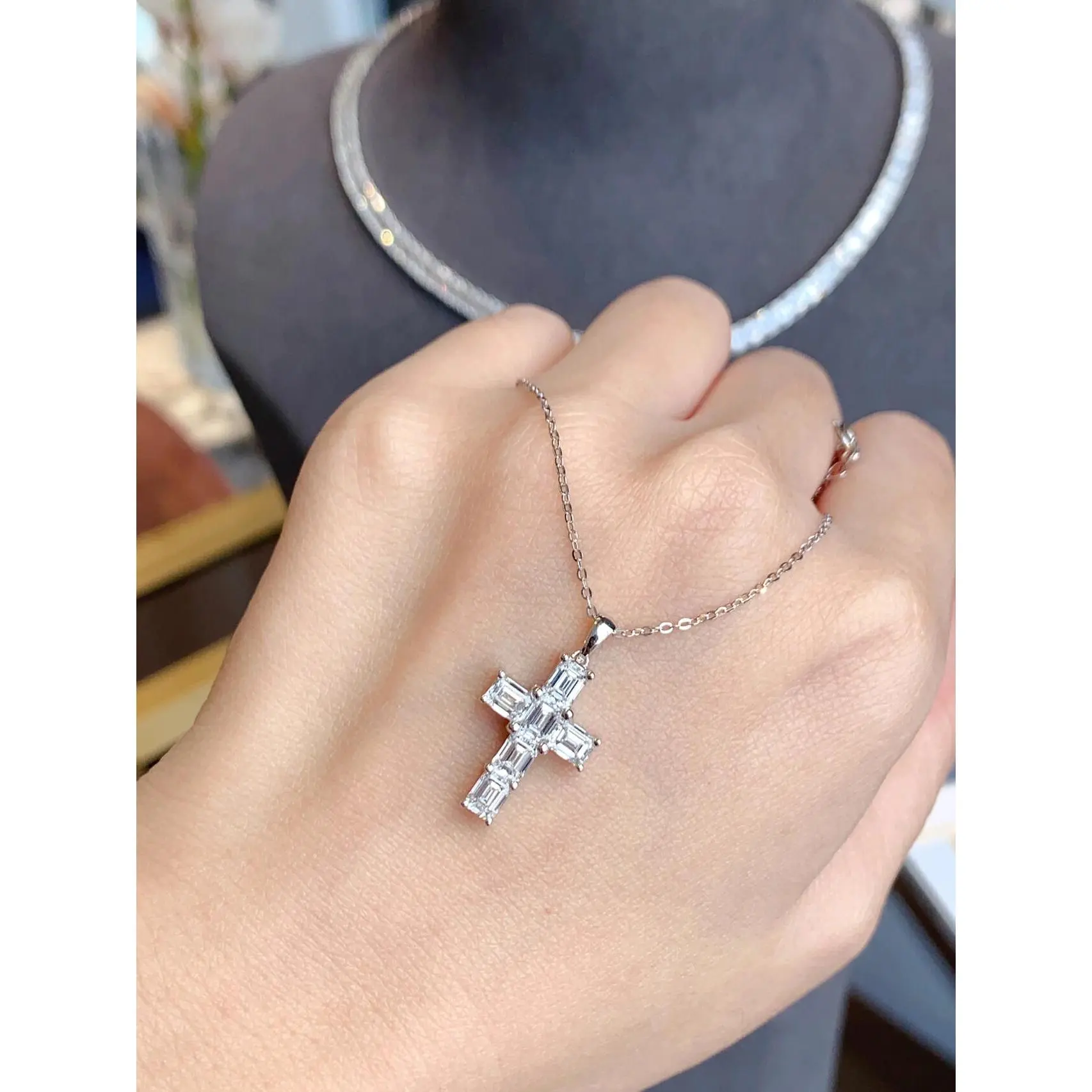 18K Solid Real Gold Lab Grow Diamond Necklace 6 stone emerald 2CT Round Cross Pendant IGI Diamond  Custom 1