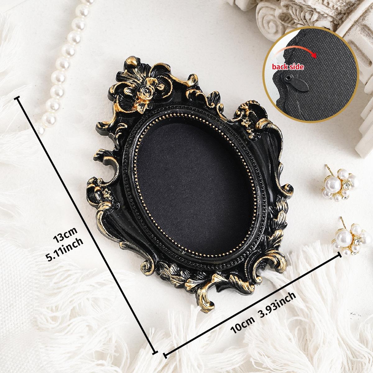 European-style mini hanging photo frame (can hold photos) vintage photo prop suitable for DIY wall decoration