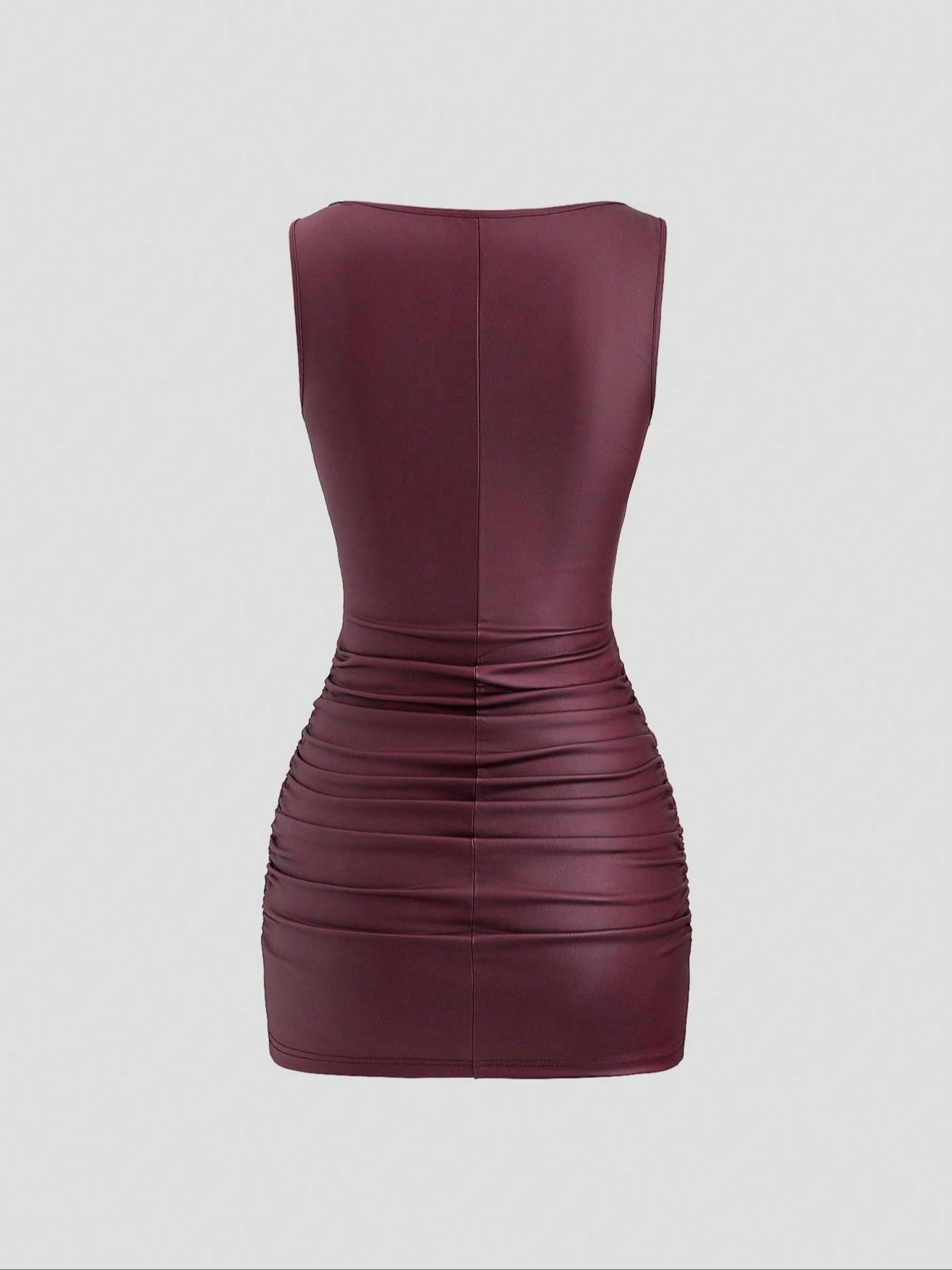 Women's solid color slim-fit sleeveless pleated faux leather dress, pleated design, fits the body shape, elastic waist, sexy midi dress.