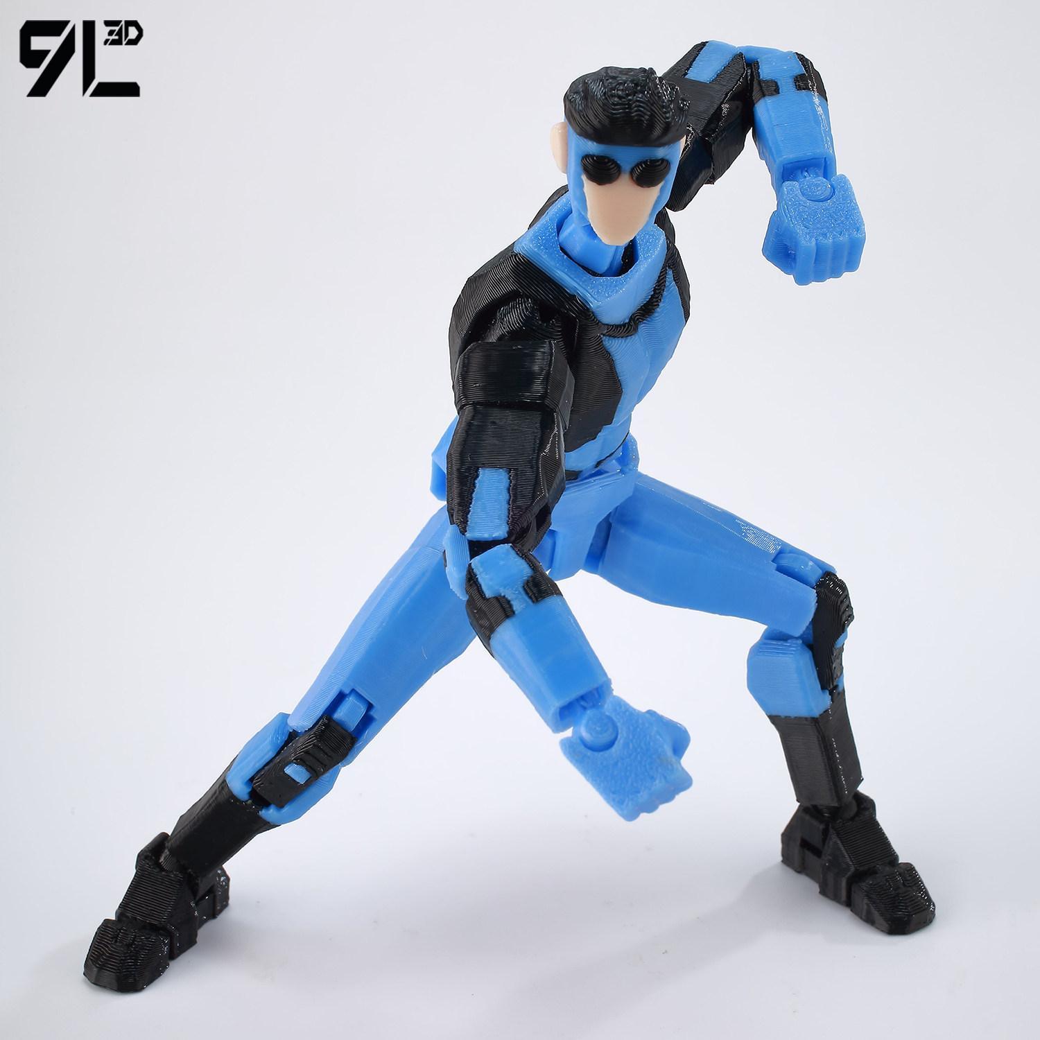 9L 3D 3D Printed Articulated Omni-Man Action Figure From Invincible Series With Interchangeable Hands Collectible Model
