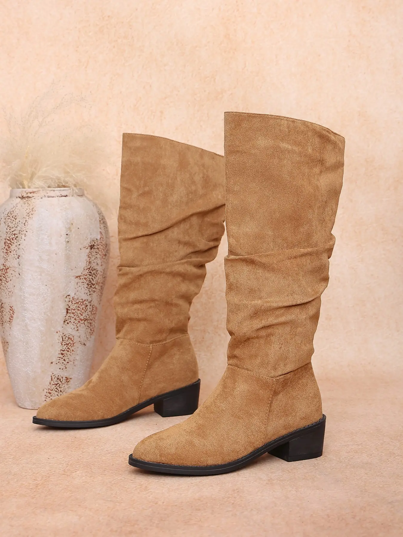 New Women's Velvet High-Calf Boots, Vintage Casual Style, Square Heel Pointed Toe, Leg-Lengthening, Fall Winter Fashion
