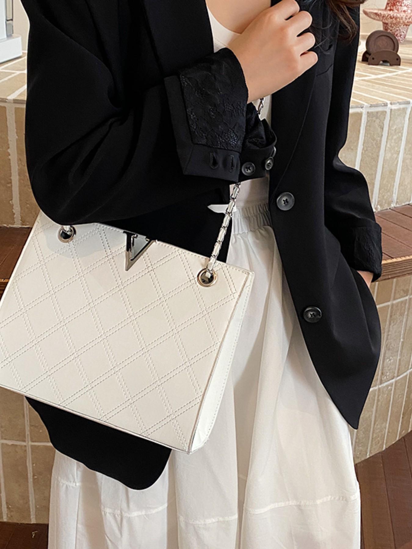 2026 New V-Quilted Tote Bag, Silver Color V-Lock Chain, Large Capacity Luxury Shoulder Crossbody, Stylish Handbag for Women