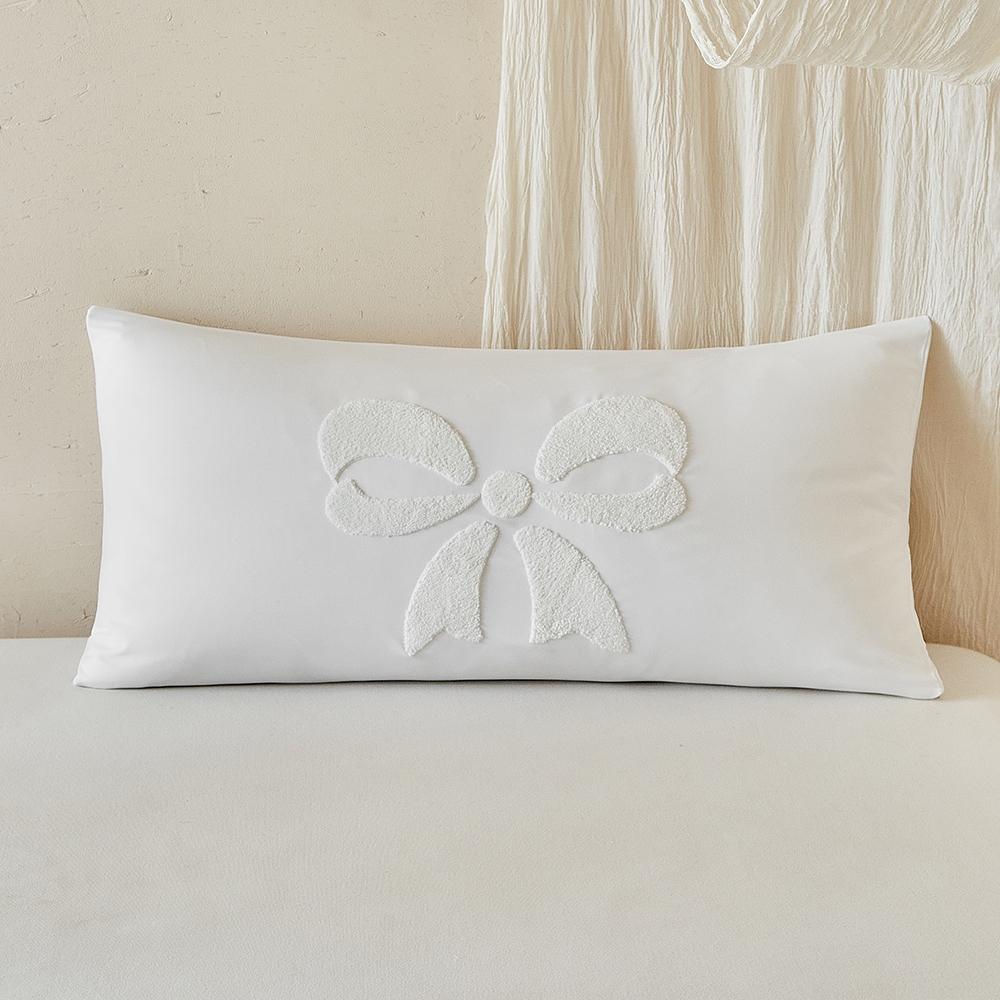 Towel  Embroidery pillowcases set of 2 counts, with bow pattern, simple and elegant, soft and comfortable. Each size includes two pillowcases. Available in two colors: white and khaki. There are 6 sizes available. They are suitable for bedroom, guest room