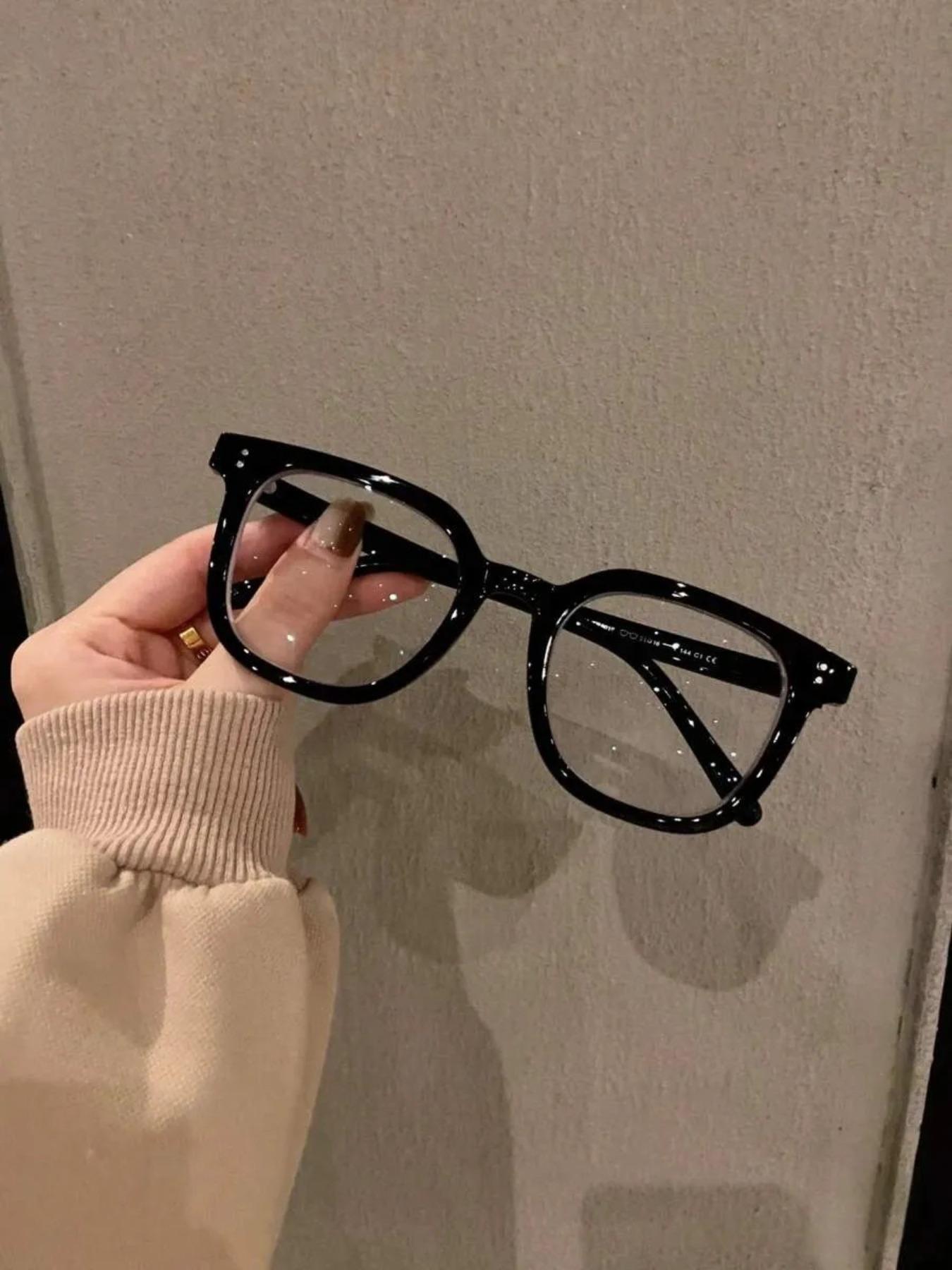 Anti-Blue Light Glasses Tr90 Frame, Trendy Casual Frames, Rectangular or Round Design, Lightweight Comfortable UV Protection for Computer TV Phone Gaming Square Frames Eyeglass, Trendy Casual Eyeglasses, Lightweight Eyewear, Stylish Trendy Eyewear