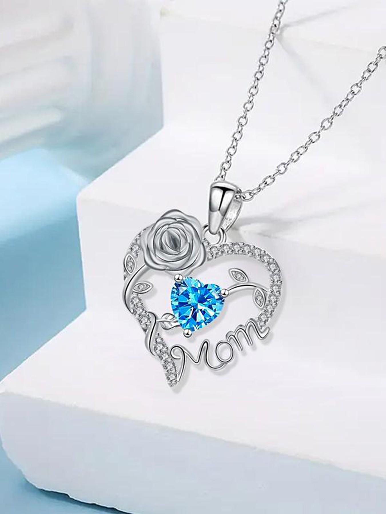 This rose jewelry gift box contains a heart-shaped rose mother's pendant necklace, a perfect gift for her/mother, aunt, grandmother, or wife on birthdays, Mother's Day, Valentine's Day, Women's Day, and Christmas.