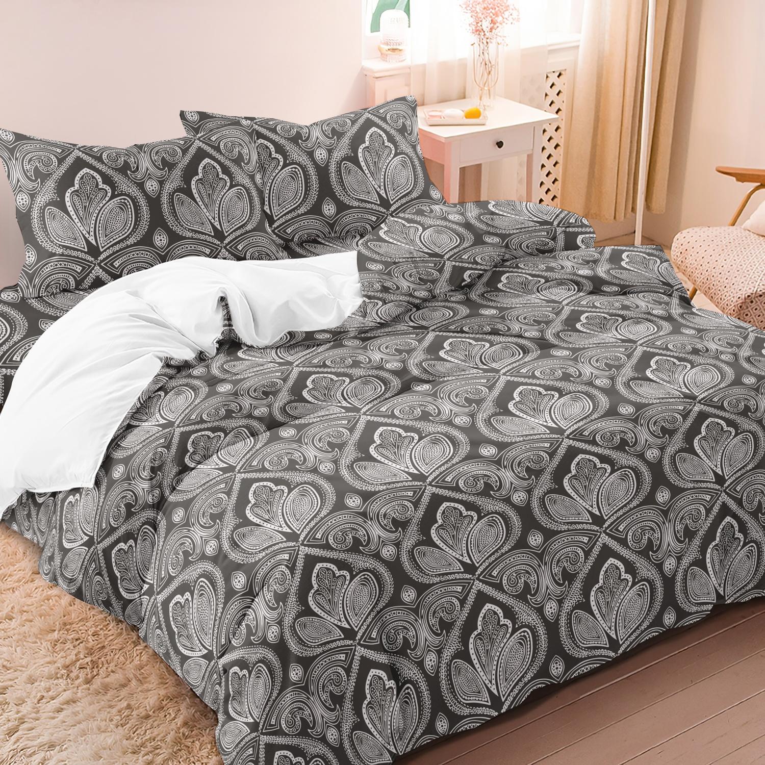 Mandala Floral Pattern Decorative Duvet Cover Set, 3-Count Set Including 1 Duvet Cover & 2 Pillowcases without Filler, Soft and Comfortable for Home Bedroom