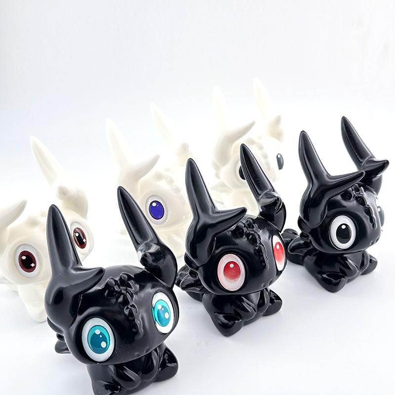 Cool 3D Printed Handle Holder, &, Hollow Eyelet Design, Unique Buckle, for Ps5 Xbox One Switch Pro, Single Hand Operation