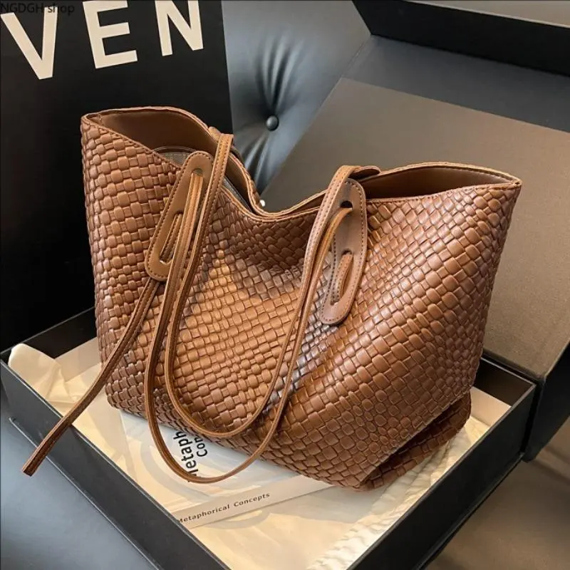 Women's Large Woven Leather Tote Bag - Slouchy Shape Shoulder Bag with Retro Look Basket Weave, Roomy Satchel Purse with Pouch for Work Office Daily Commute, Tan Brown