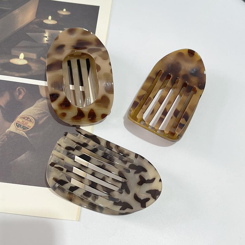 Daily Basic Matte Oval Alligator Hair Clips – Simple Design for Neat Back-of-Head Updos