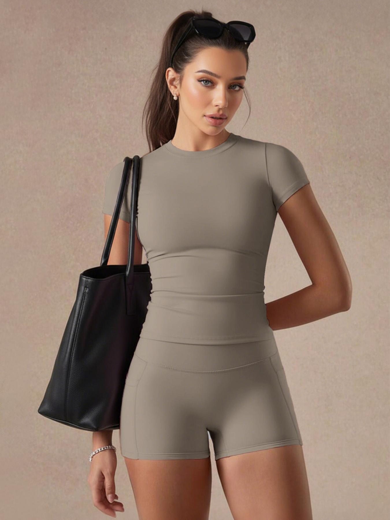 Women's Solid Color Set, Basic Versatile T-Shirt Top, Fashion Multi-Purpose Slimming Hip-Lifting Gym Shorts, Yoga Fitness Gym, Sportswear For Gym