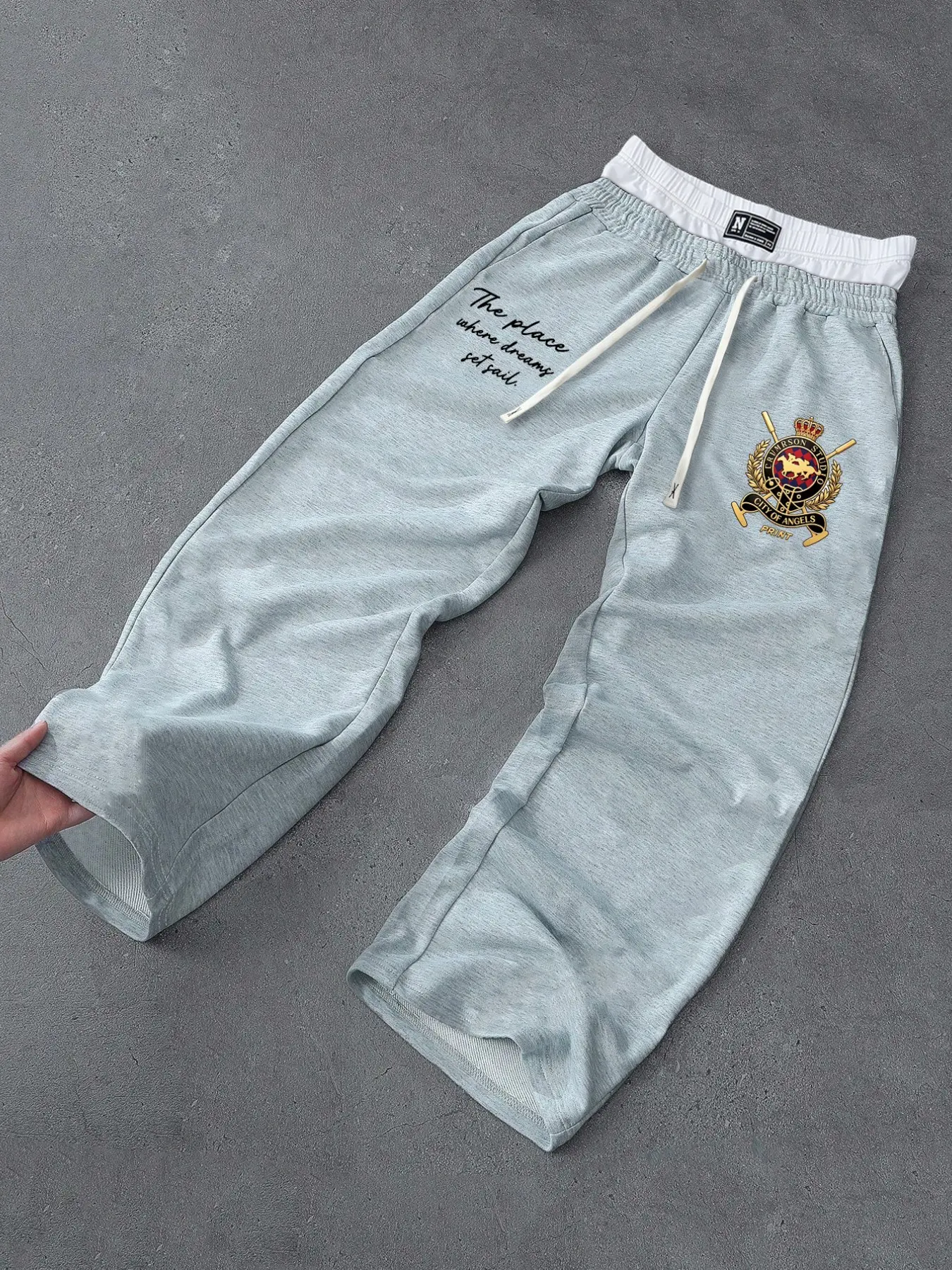 Men's American College Style Badge Embroidered Loose Wide Leg Sweatpants, Fake Two-Piece Knit Sports Pants, Casual Streetwear, Casual Lounge Sweatpants