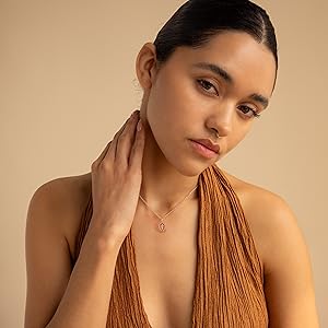 Cross Necklace for Women,Double Cross Necklace 14K Gold Plated Cross Pendant Necklace Dainty Gold Cross Necklaces for Women Trendy Small Cross Charm Necklace Simple Cute Choker Necklaces Gold Jewery, Dainty Necklaces