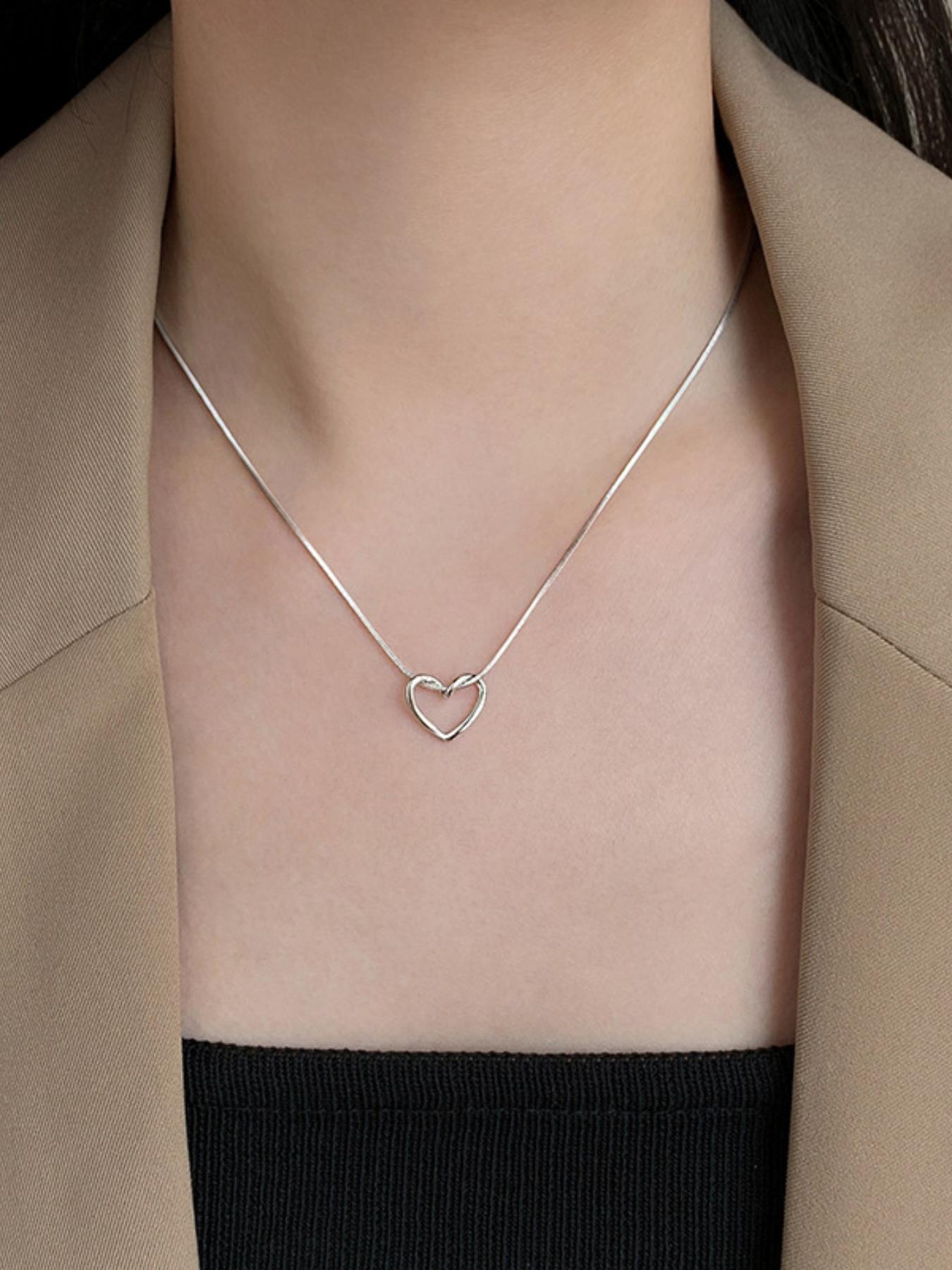 Elegant Hollow Heart Necklace for Women, Durable Titanium Steel Pendant Chain, Perfect Valentine's Day Gift, Versatile Daily Wear Jewelry