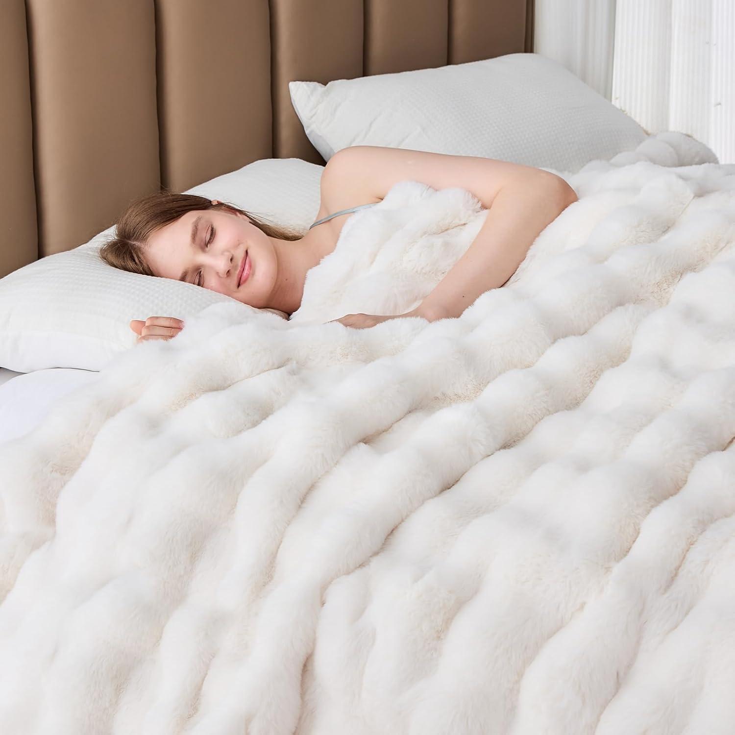 King Size Bubble Blanket, Striped Pattern, Thick Warm Material, Soft Cozy Blanket, Ideal for Home Sofa, Bedroom, Nap, Travel, Christmas Gift Backup