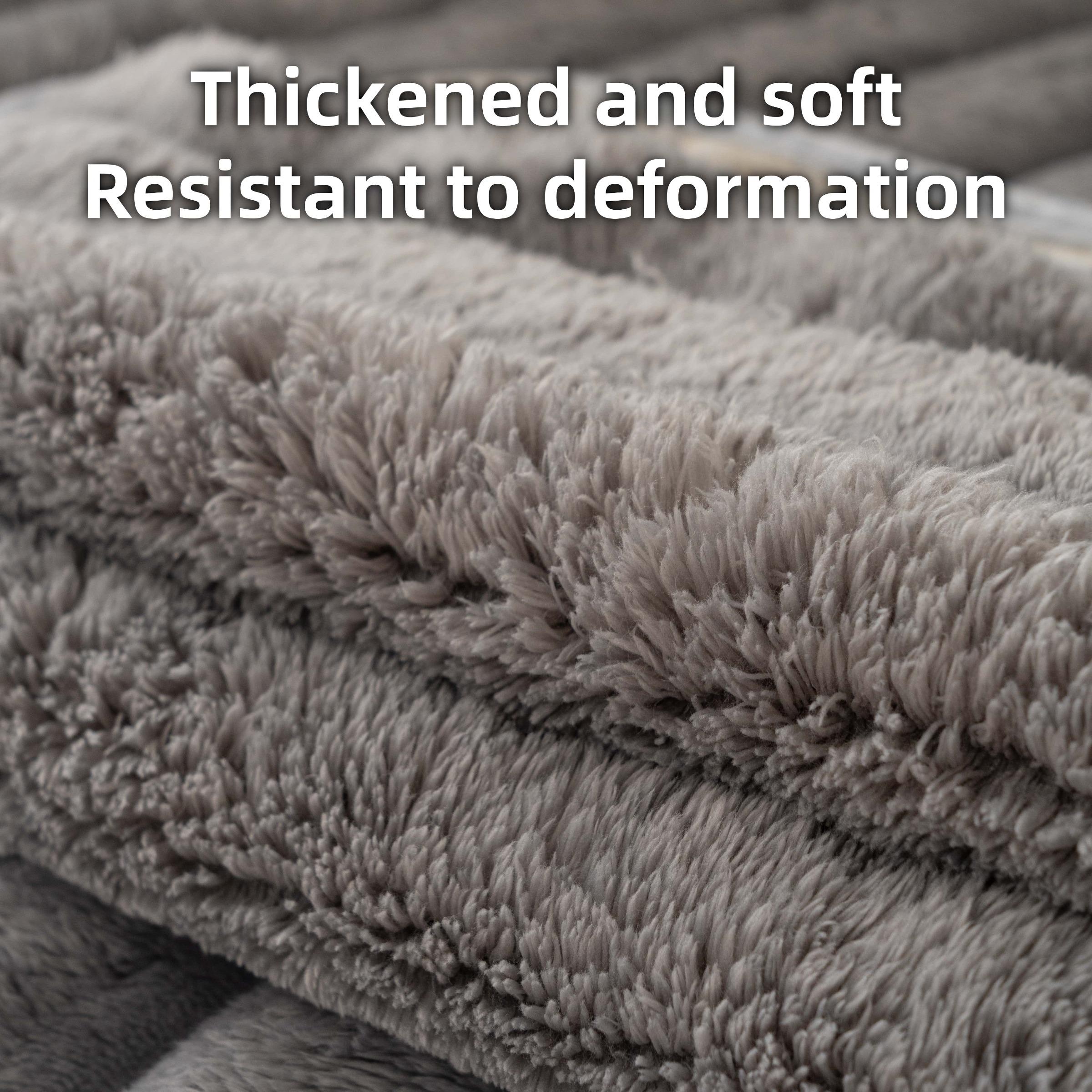 Solid Color Plush Sofa Cushion Cover, Sofa Slipcover, 1 Count Pet-friendly non-slip couch protector, soft & warm thick fleece, machine washable, anti-scratch cat/dog friendly throw, universal fit 1/2/3/4-seater & L-shape sectional