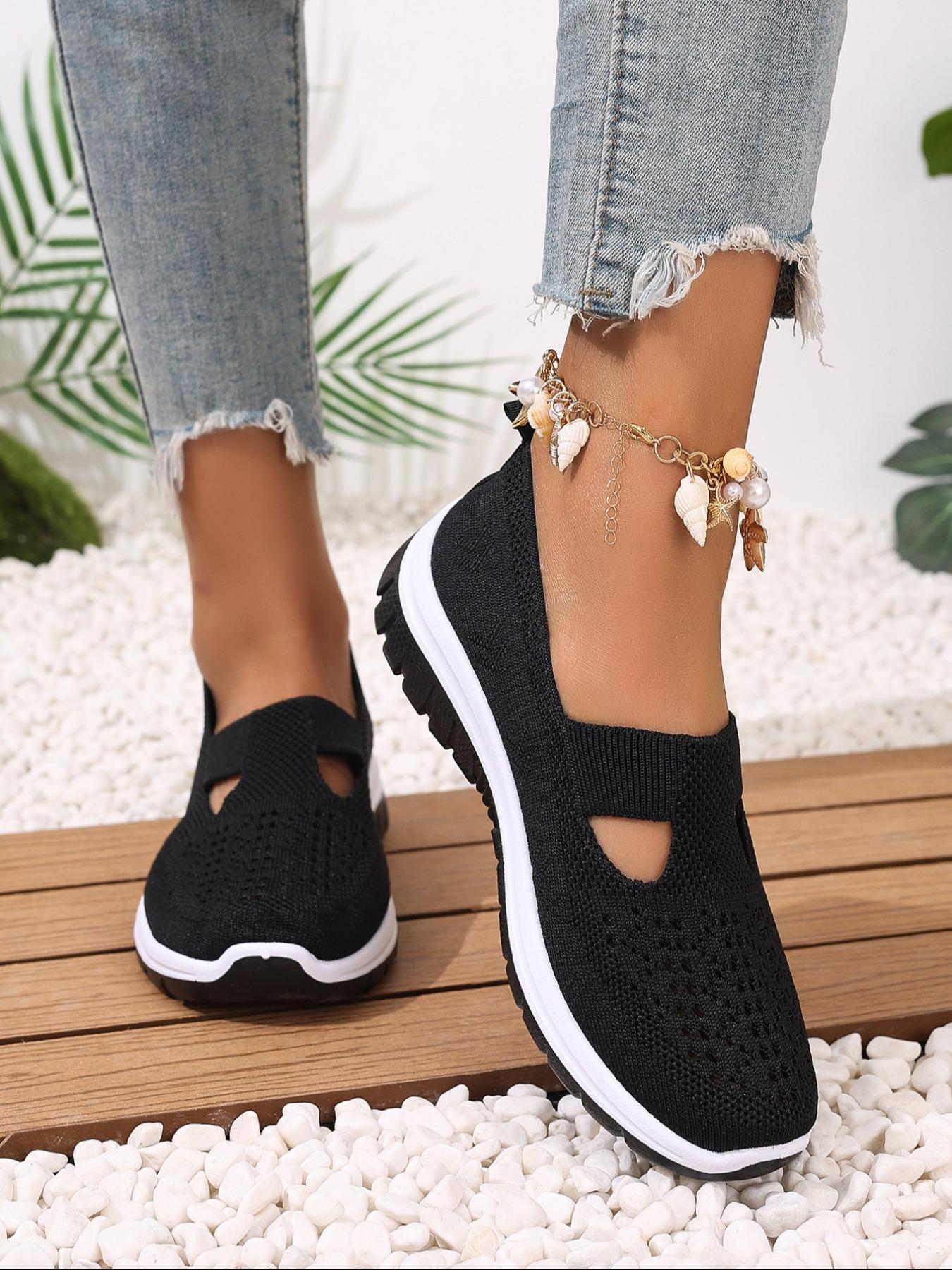 Women's British Style Slip-On Casual Shoes, Walking Shoes, Comfortable Low Top Flat Shoes, Round Toe Medium Width, All Season Wear, Fashionable and Practical