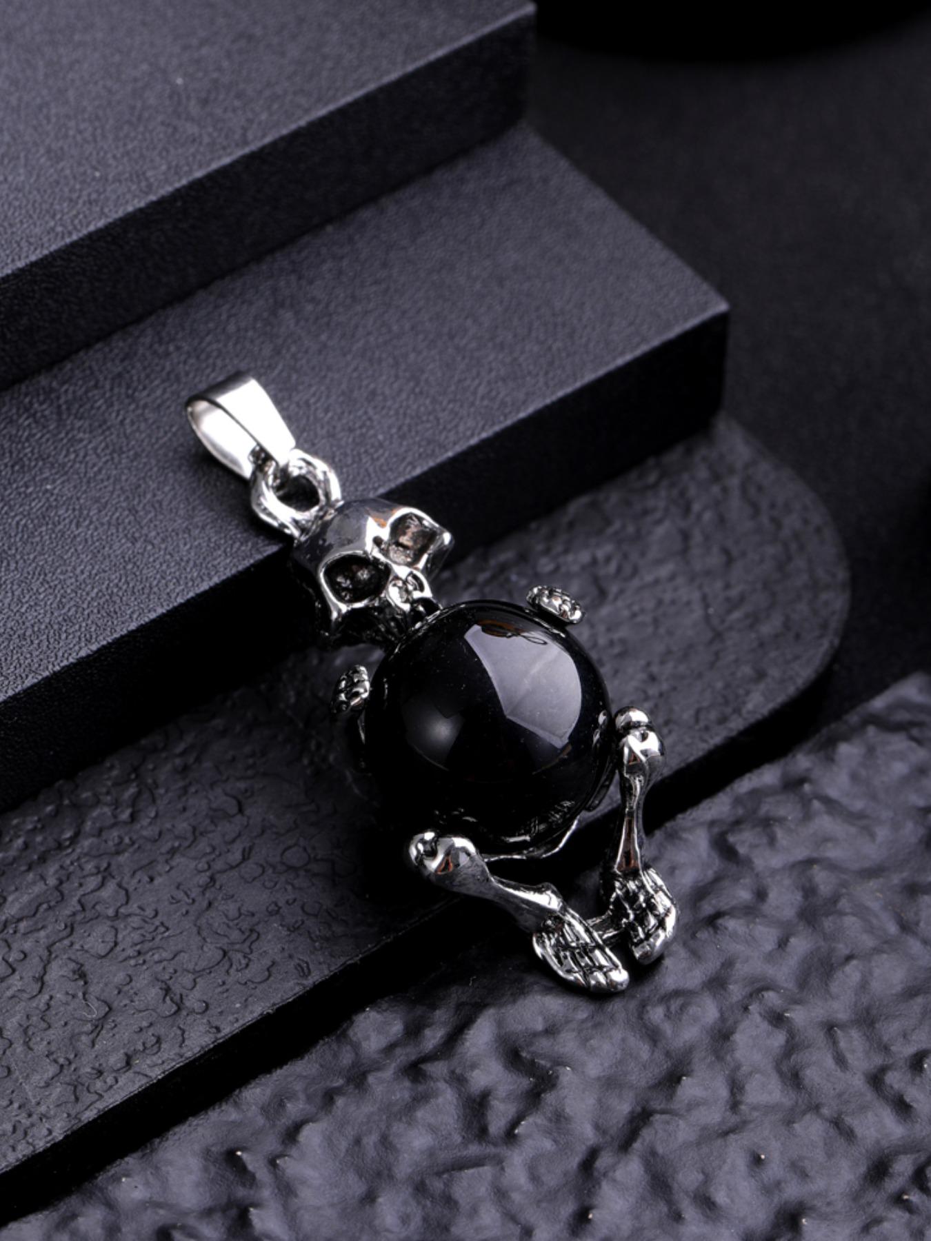 Natural Amethyst Round Bead Pendant Necklace, Bold Skull Design, Unique Fashion Accessory, Trendy European Style Jewelry