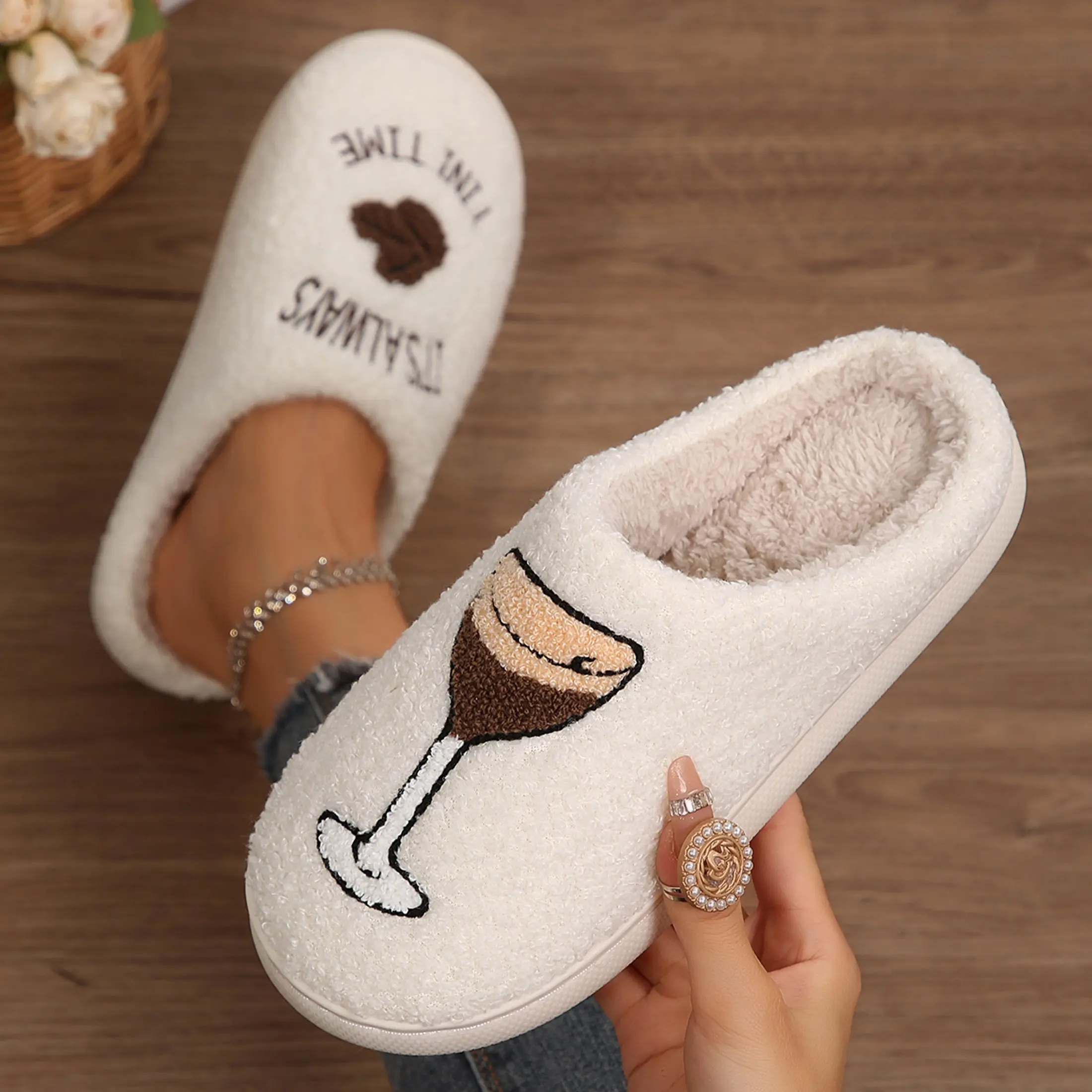 Women's Cocktail Embroidery Fuzzy Slippers Soft Teddy Fleece Slip On Closed Toe Mule Home Bedroom Shoes