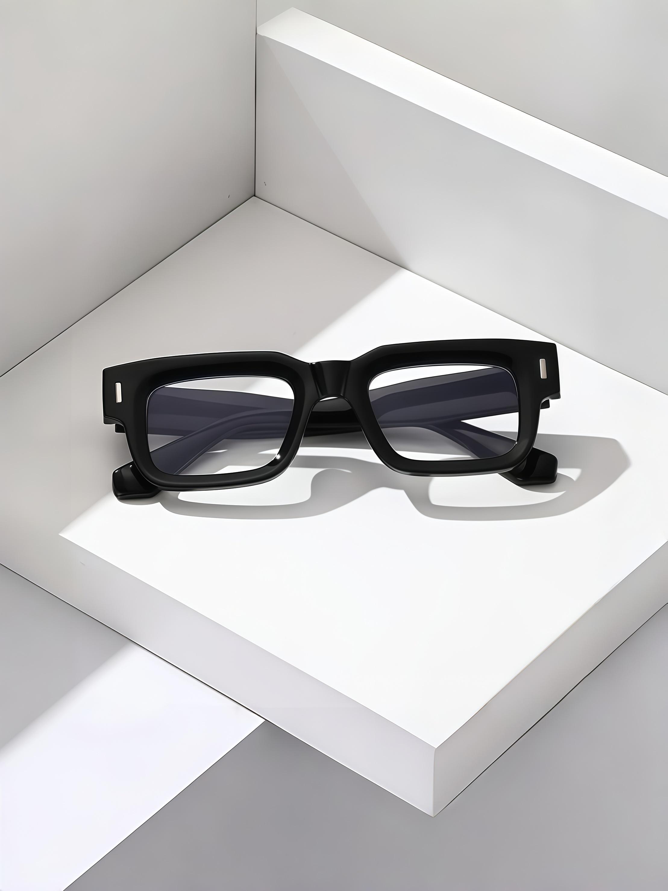 Retro European and American Square Sunglasses, Glossy Black Frame Clear Lenses, Trendy Fashion Shades, Versatile Streetwear Eyewear for Commuting, Dating, Travel, Vacation, Beach Photos, Daily Styling, Back-to-School and Christmas Gifts