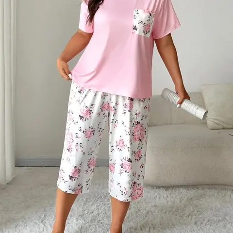 Plus Size Floral Print Tee & Capri Pants Pyjama Two-Piece Set, Casual Comfy Round Neck Short Sleeve T-Shirt & Trousers, PJ Set, Women's Sleepwear & for Summer, Pajamas
