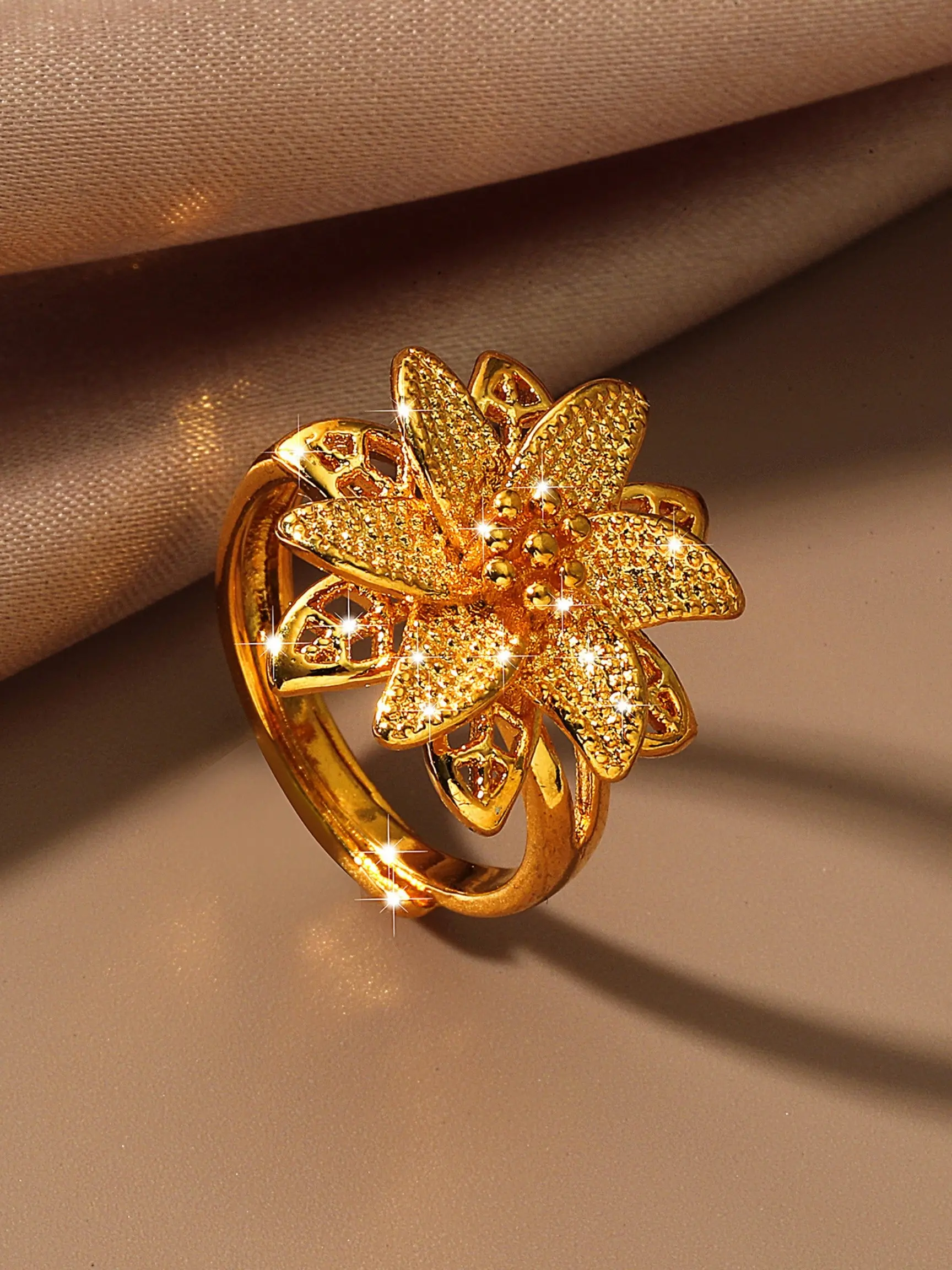 24k Gold Plated Lily Flower Cocktail Ring, Adjustable Open Design, Vintage Floral Jewelry, Elegant Party Gift, Luxurious Wedding Band, Adjustable Rings