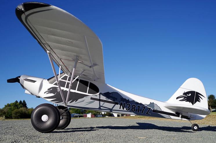 FMS 1700mm PA-18 Super Cub V2 PNP/RTF Gift（RTF = plane, remote, battery battery charger，PNP = plane only）