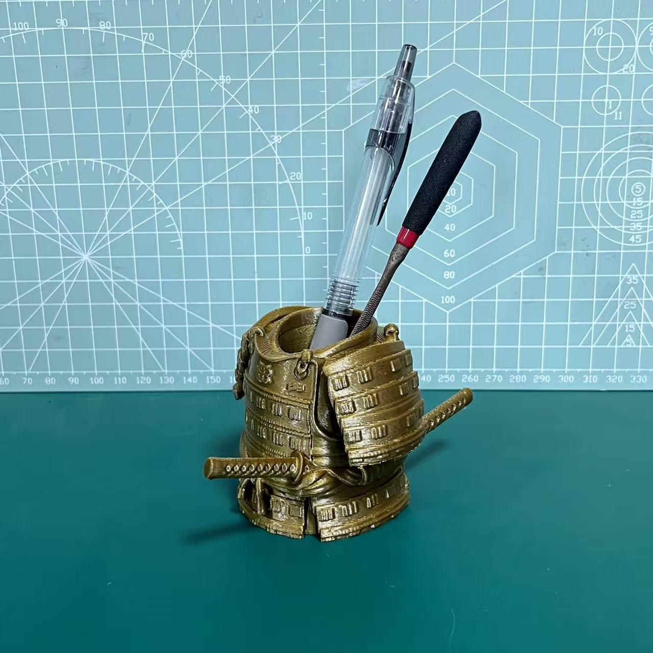 Creative Samurai Armor Pen Holder, Eco-Friendly Pla Material, Cute Desktop Organizer, Perfect Gift for Mother's Day, Halloween, Easter
