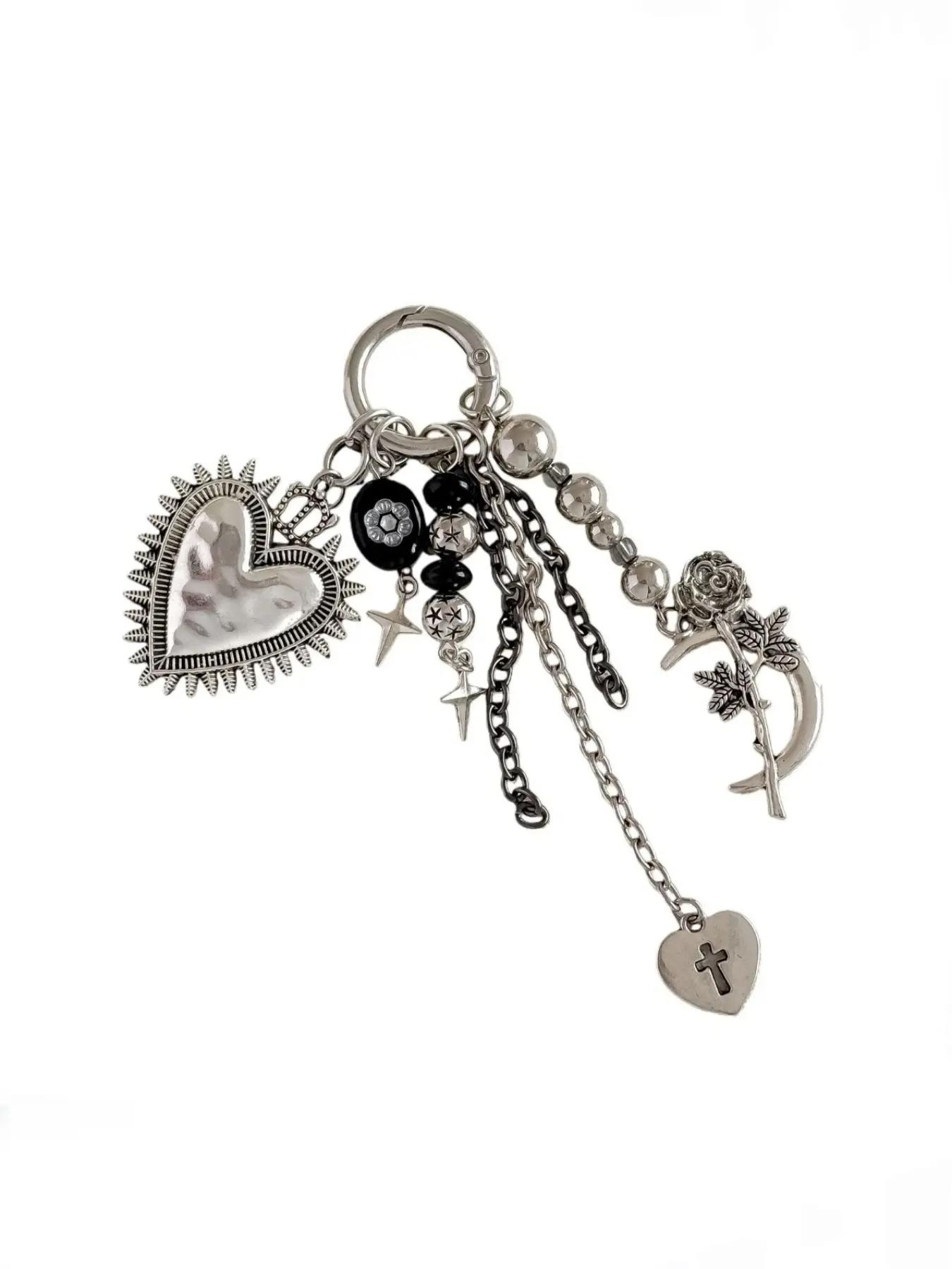 Gothic Vintage Heart Keychain, Y2K Dark Style Personalized Bag Charm, Silver Color Cross Rose Metal Pendant, Unique Accessory, Keychain Jewelry, Stainless Steel Keychain