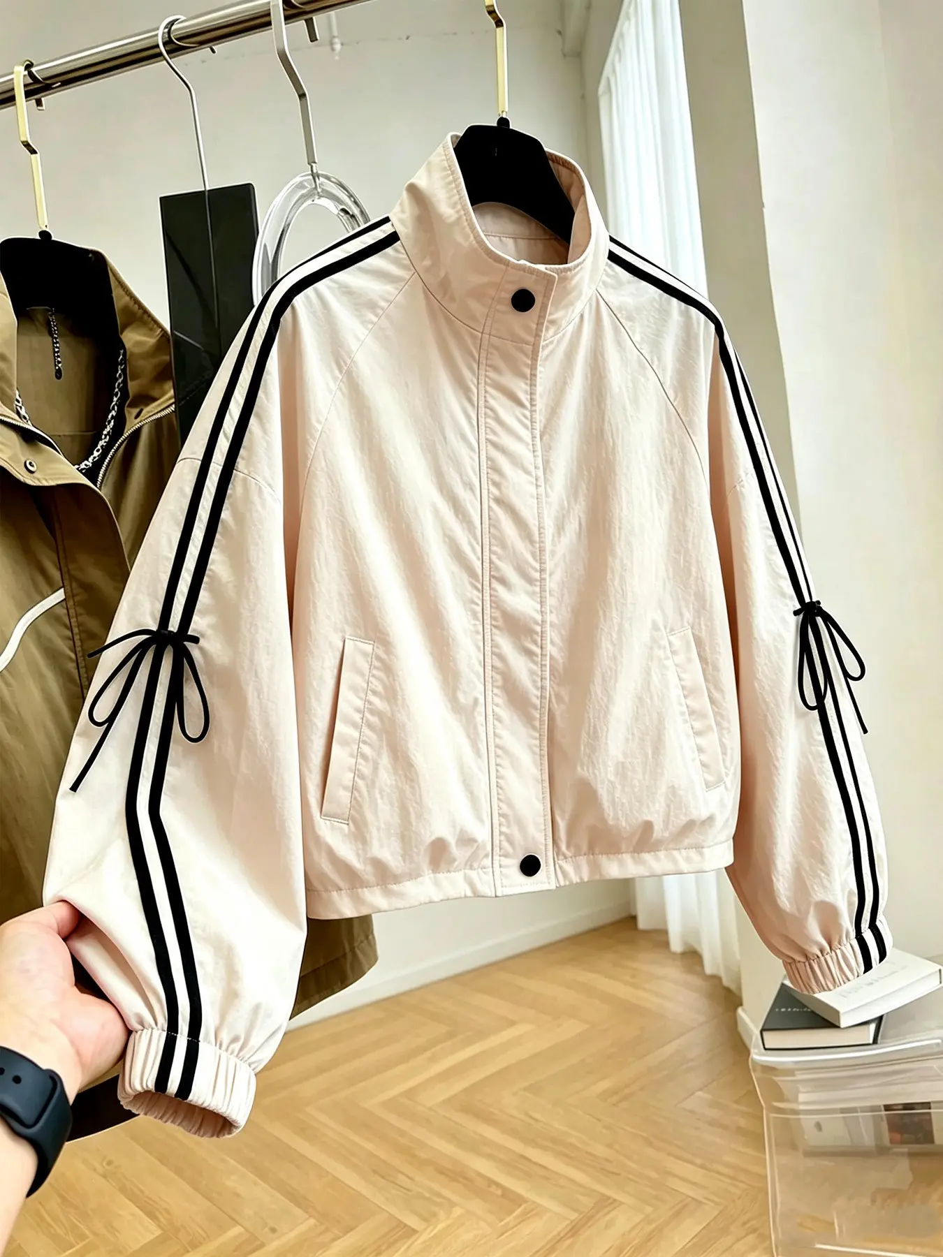 Women's Cropped Loose Drop Shoulder Stand Collar Track Jacket, Striped Bow Drawstring Coat, Suitable For Everyday Commute, Campus And Casual Outfits, Wearable All Seasons