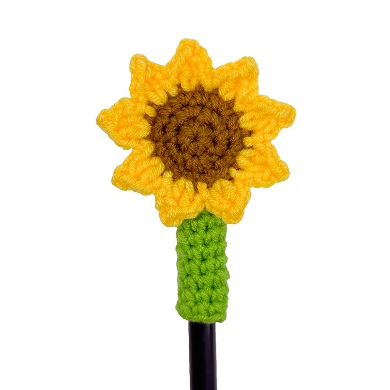 Handwoven sunflower head bouquet potted pen holder, simulated bouquet, preserved flower decoration