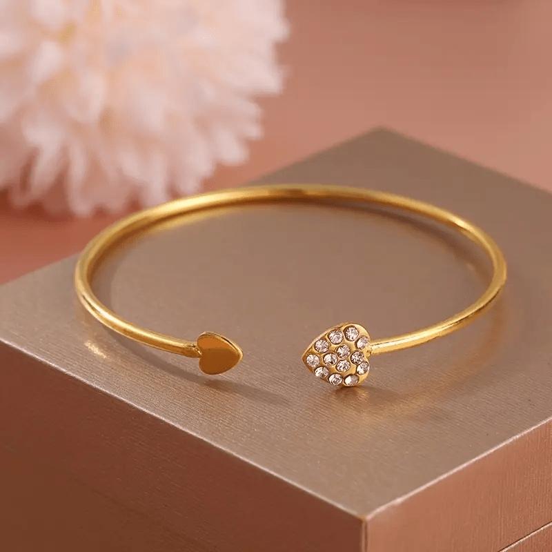 Adjustable Gold-tone Cuff Bracelet, Double Heart Opening Bracelet, Inlaid with Sparkling Zircon, Ideal for Daily Wear and Gifting, Valentine'S Day Accessory, Elegant Accessory, Zirconia Stone Accent