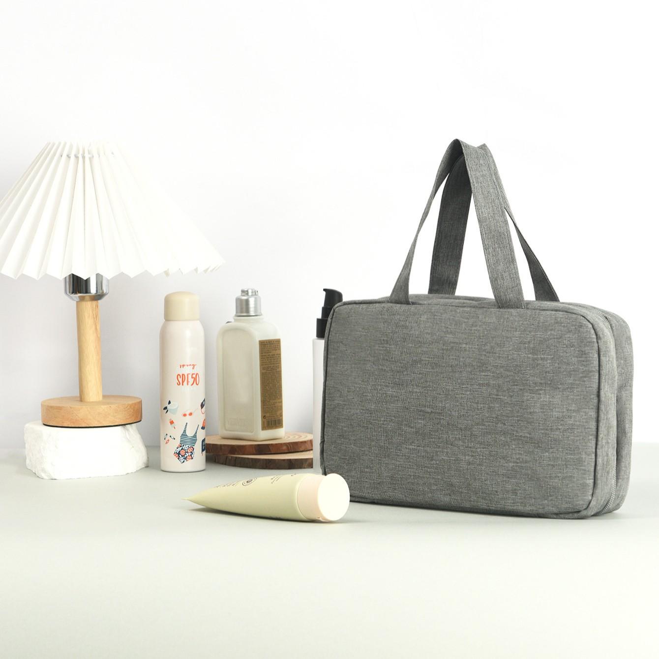 Waterproof Foldable Travel Kit, Multi-Functional Bathroom Essentials Bag, Compact Design for Easy Storage, Ideal for On-The-Go Use