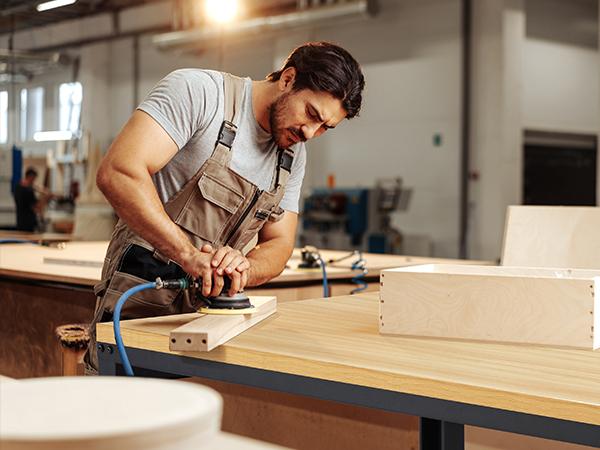 Adjustable Height Wood Workbench, 60" L X 24" W 2000 Lbs Capacity Heavy Duty Work Bench, Smooth Surface Table with Power Outlets for Garage, Workshop, Office, Home