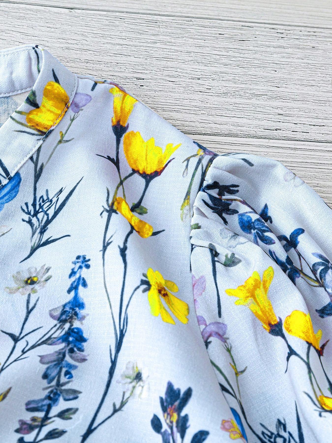 Fresh Wildflower Print V-Neck Bubble Sleeve Loose Doll Top, Casual Vacation Plus Size Shirt, Women's Fashion Blouse, Womenswear