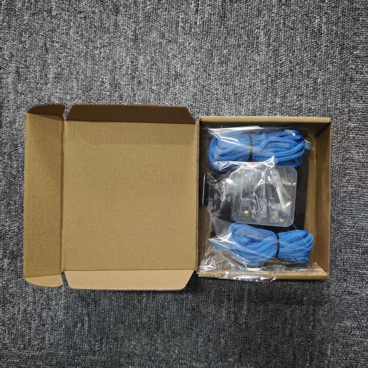 Rope with Roller Tensioner for Easy and Safe Bundling, 6-piece Rope Adjuster, Camping and Boating Tie-down Tool with Locking Buckle