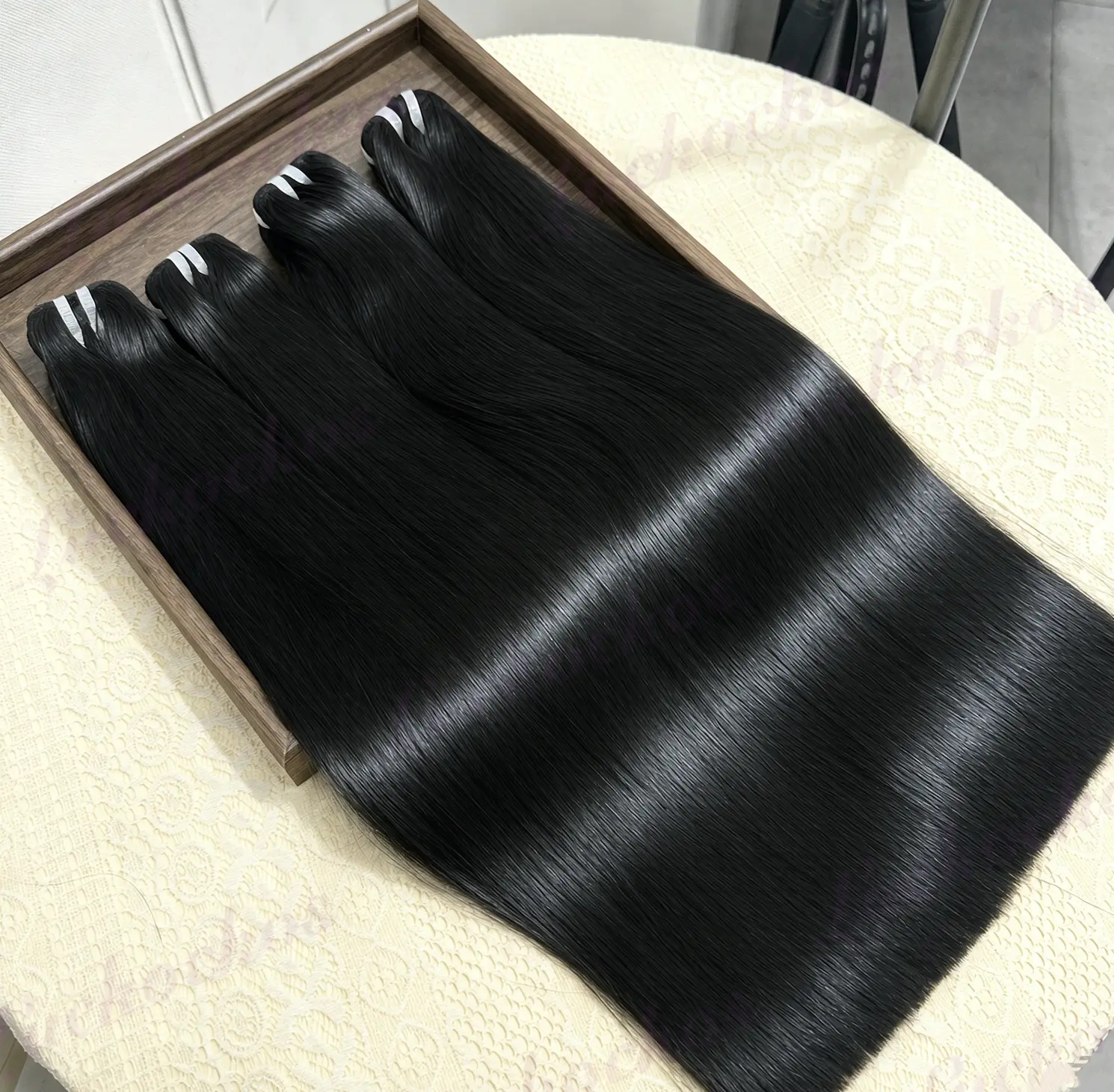 LUCKOCKOS 100% raw human hair bundles – Vietnamese unprocessed human hair weave extensions with natural shine, lightweight feel, and comfort for smooth hair extensions for women