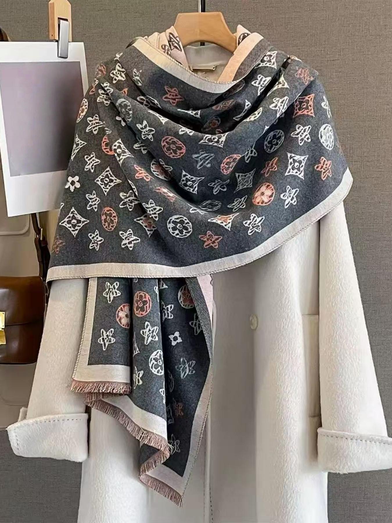 Autumn Winter Unisex Clover Thick Warm Scarf, Fluffy Soft Scarf, Fashionable Faux Wool, High-End Anti-Cold Neckwear, Suitable for Various Occasions