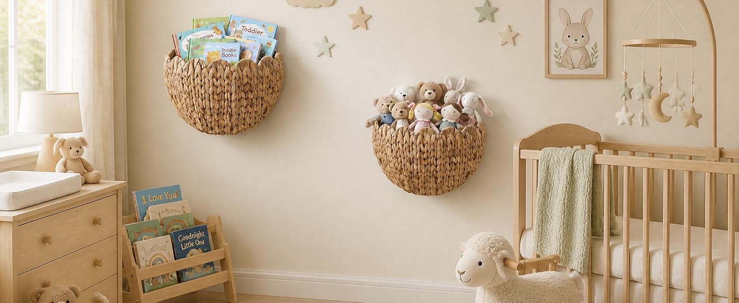 Scalloped Wicker Wall Baskets 2 Pack - Handwoven Hanging Rattan Storage Baskets for Wall Decor, Boho Front Door Basket & Farmhouse Bedroom Decoration (Natural)