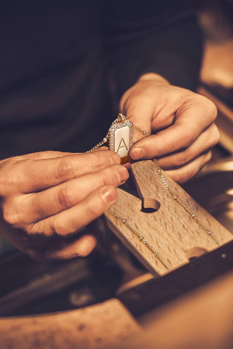 Fettero Dainty Layered Initial Necklaces for Women Trendy Figaro Chain Necklace Cute Square Rectangle Letter Pendant Initial Choker Necklace Gold La Exquisite Elegance name plates necklaces 14k gold jewelry