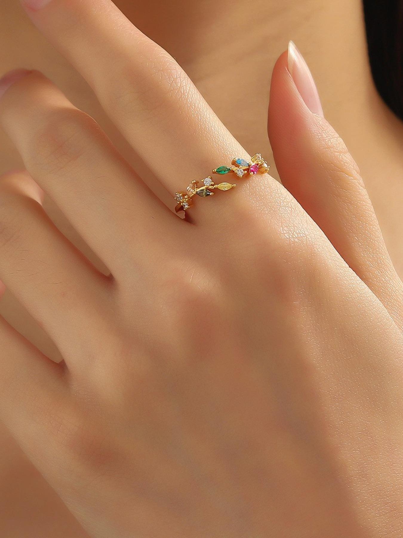 Fashion Micro-Set Colorful Zircon Leaf Ring for Women, Simple and Versatile Open Adjustable Band, Elegant Jewelry Accessory