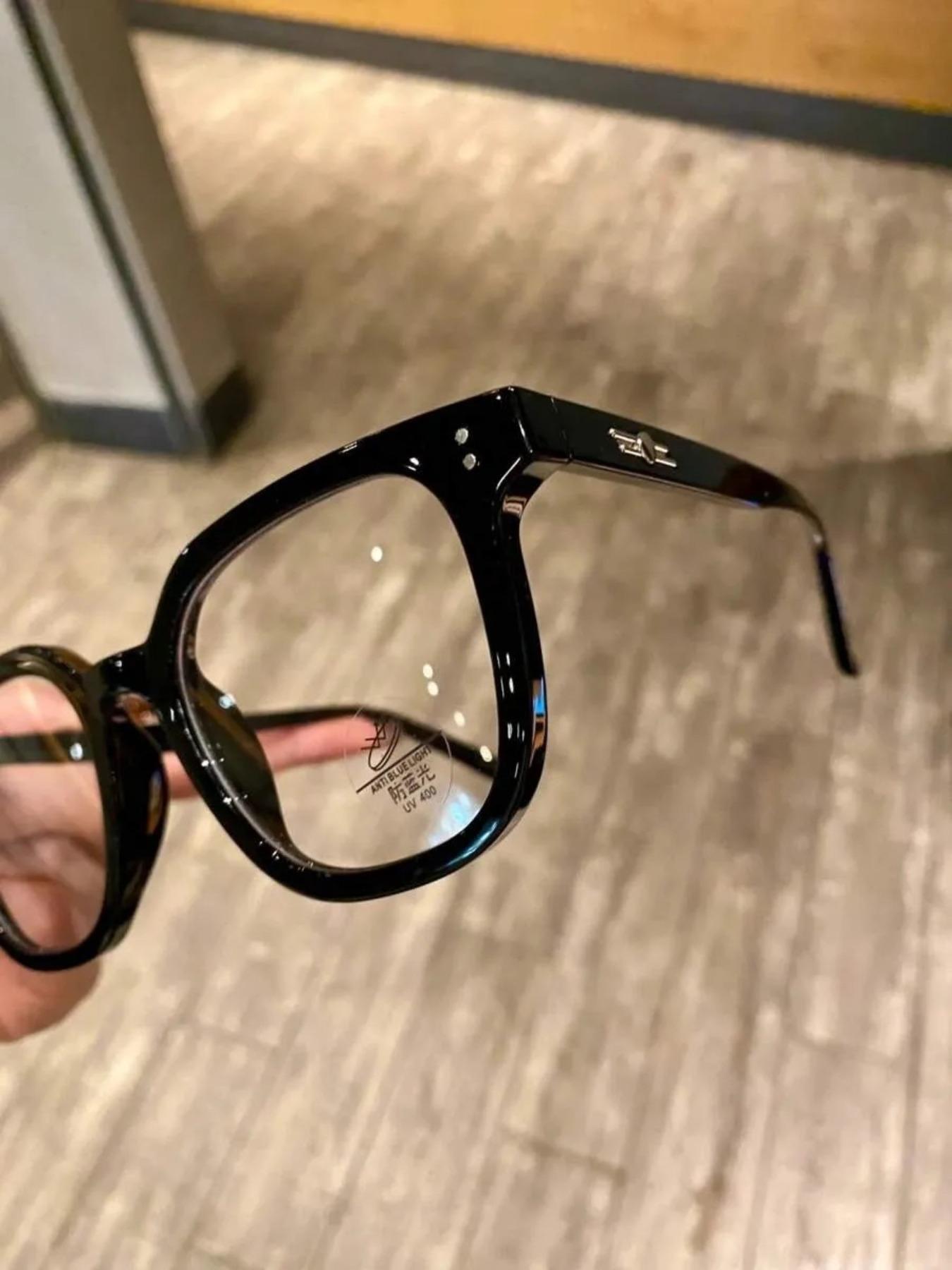 Anti-Blue Light Glasses Tr90 Frame, Trendy Casual Frames, Rectangular or Round Design, Lightweight Comfortable UV Protection for Computer TV Phone Gaming Square Frames Eyeglass, Trendy Casual Eyeglasses, Lightweight Eyewear, Stylish Trendy Eyewear