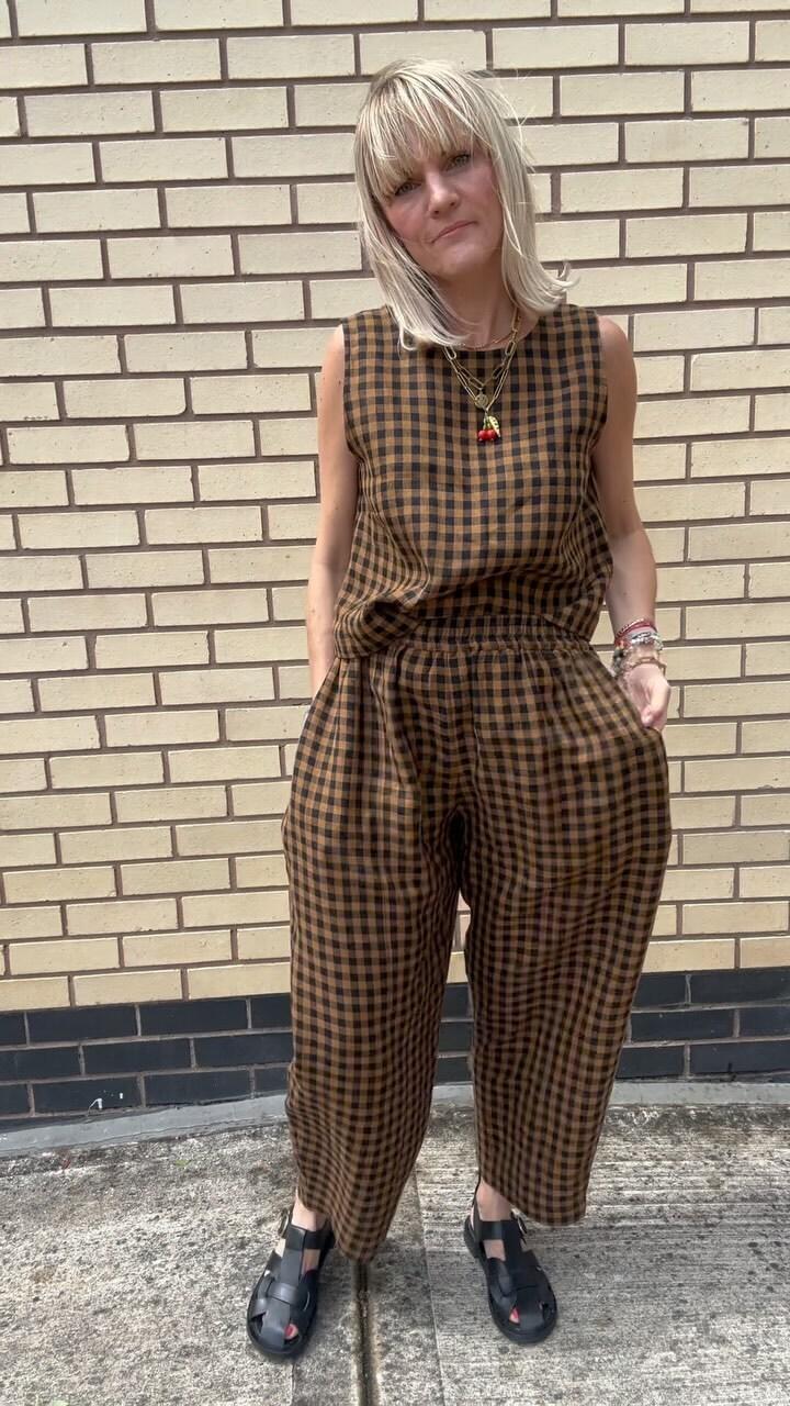 Summer New Women's 2 Piece Set Suits Womenswear Cotton Fabric Plaid Oversized Sleeveless Crop Top Loose Fit Pocket Nine-Tenths Pants, Beach Vacation Casual Daily Wear Clothes Matching Set Outfit