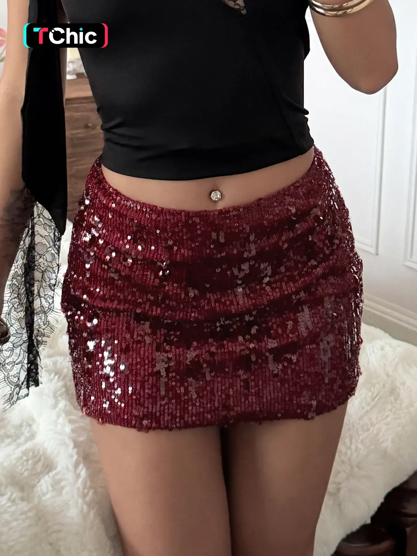 Elegant Sequined Fitted Skirt for Women, Slim-Fitting Christmas Party Dress, Short A-Line Skirts for All Seasons, Fashionable Street Style, Stretch Skirt