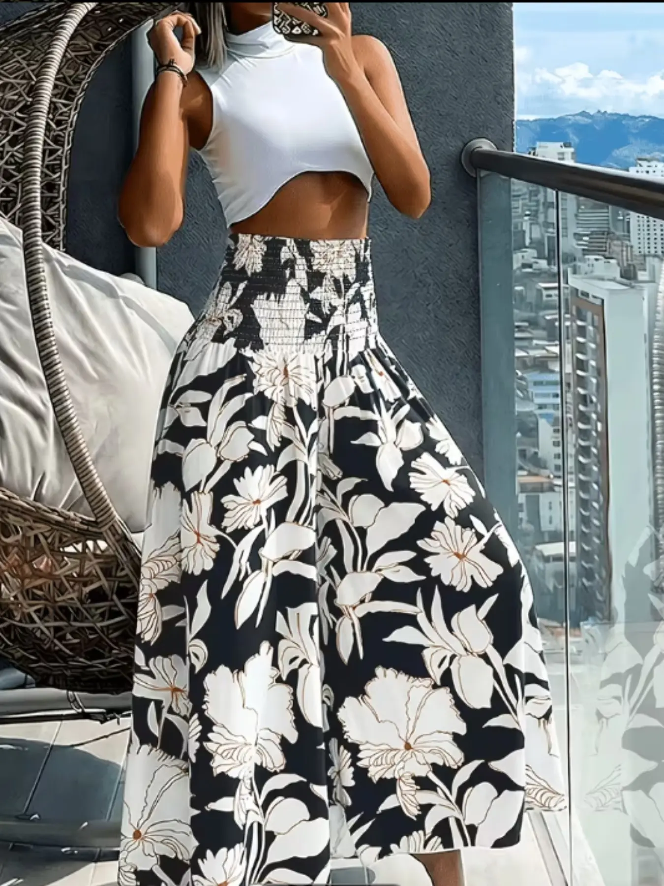 Women's floral wide-leg pants; high-waisted pleated design; Bohemian style; long pants; flowing casual vacation wear