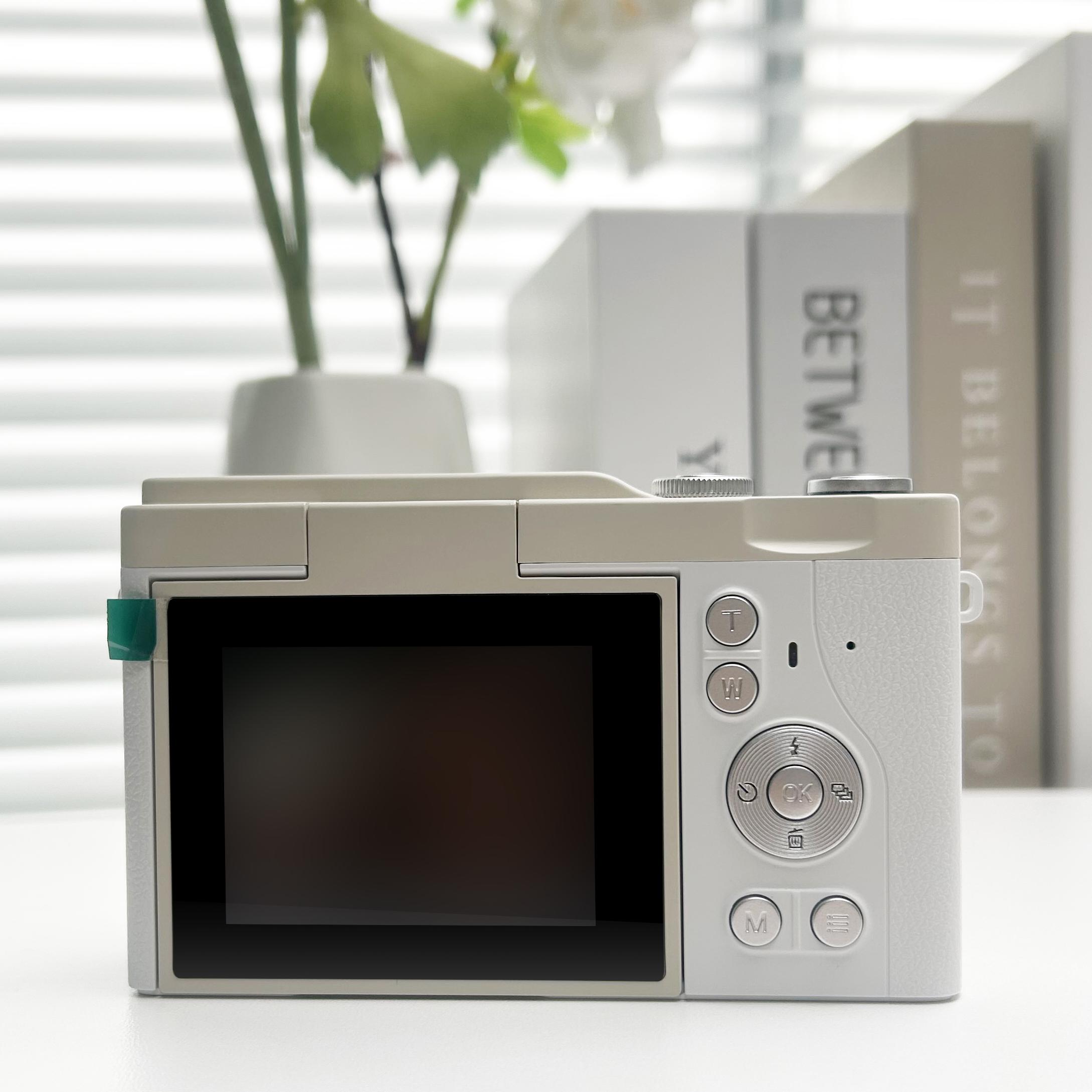 Student Camera, Pocket Camera With Crystal Lanyard, Flip Screen Portable Camera For Teens, Entry-Level Digital Camera With 32Gb Memory Card, Camera With Built-In Filter Function, Photo camera, Perfect For Video Recording, Christmas  Thanksgiving