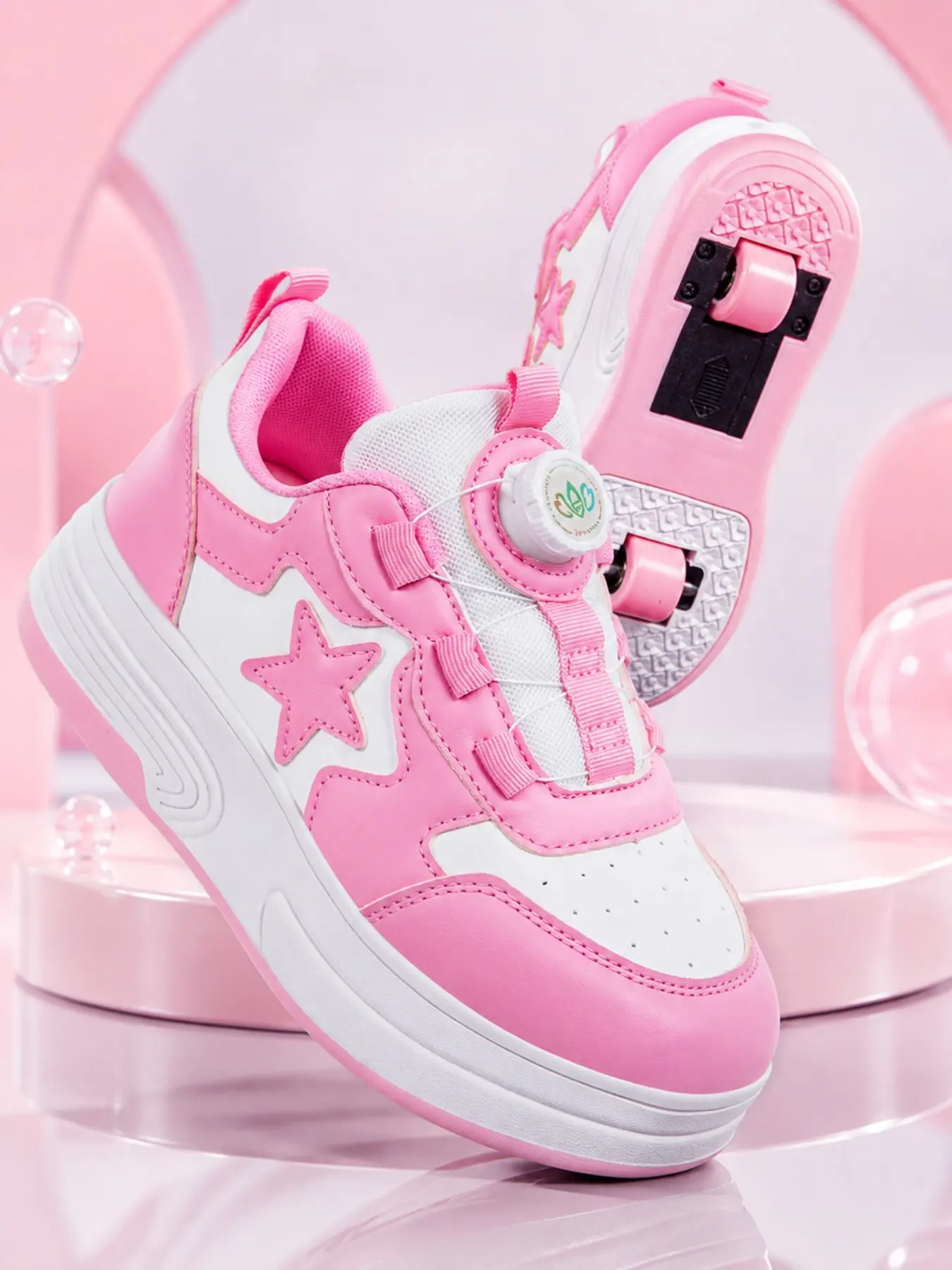 Kids Retractable Wheeled Skate Shoes, One-Click Rotating Shoelace Buckle, Color Block Star Anti-Slip Roller Sneakers