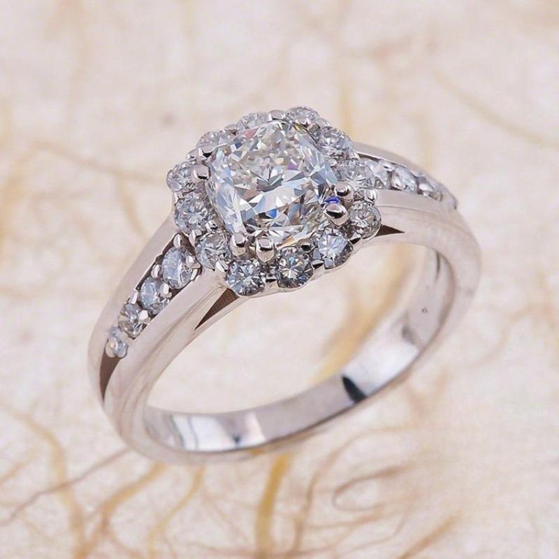 Classic and elegant white cubic zirconia inlaid women's ring suitable for banquets, engagement parties, Christmas, Valentine's Day gifts