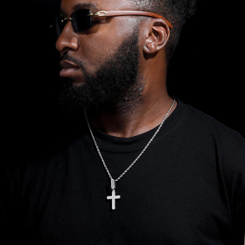 【#P557】UCCIYO 18K Gold-Plated Cross Pendant with Lab-Grown Moissanite S925 Sterling Silver Moissanite Pendant Necklace for Women Men Hip Hop Jewelry Gift