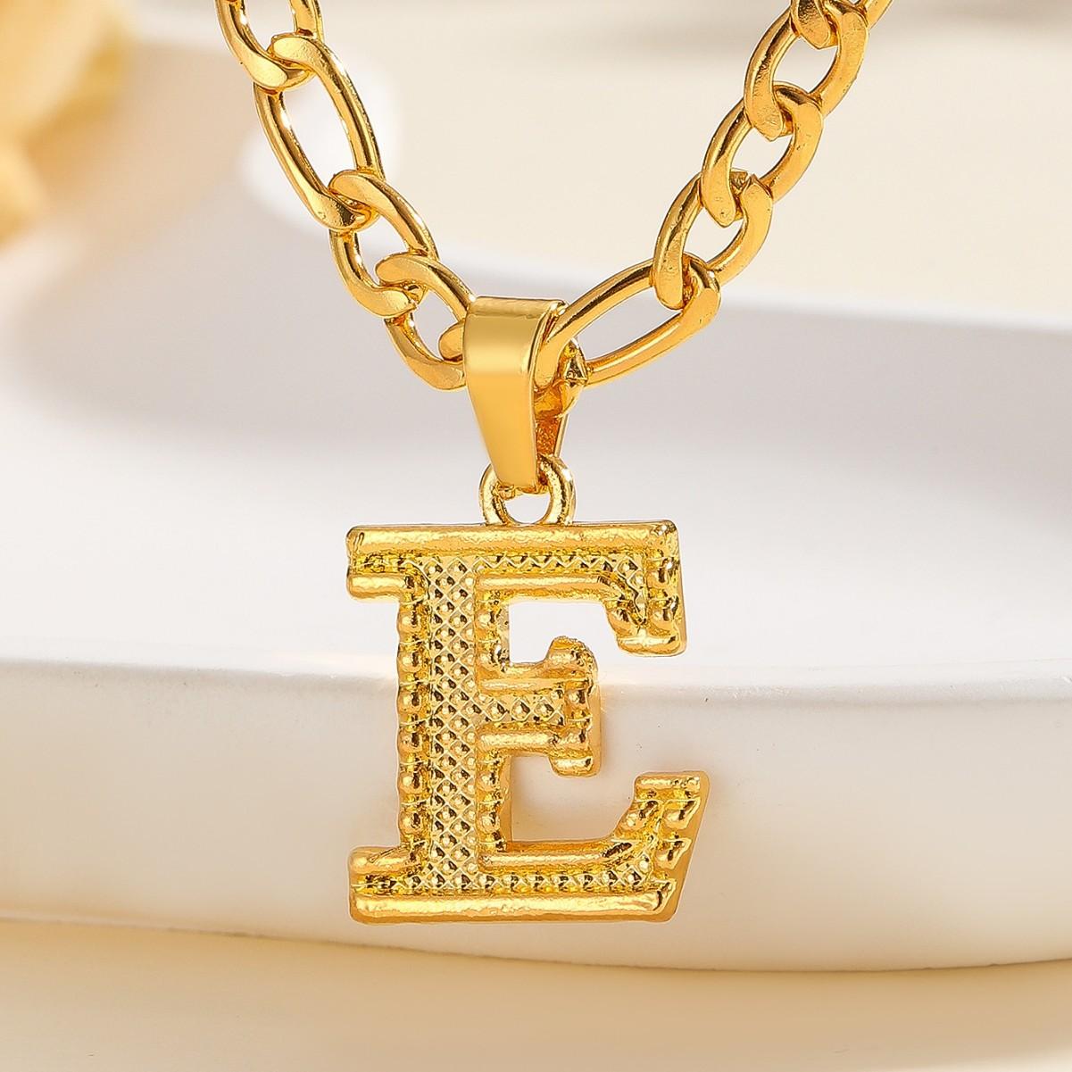 26 Unisex Alphabet Necklaces - Stainless Steel Jewelry with Letter Shapes Alphabet Pendants, Ol Fashion High-End Versatile Minimalist Accessory, Perfect Gift for Loved Ones