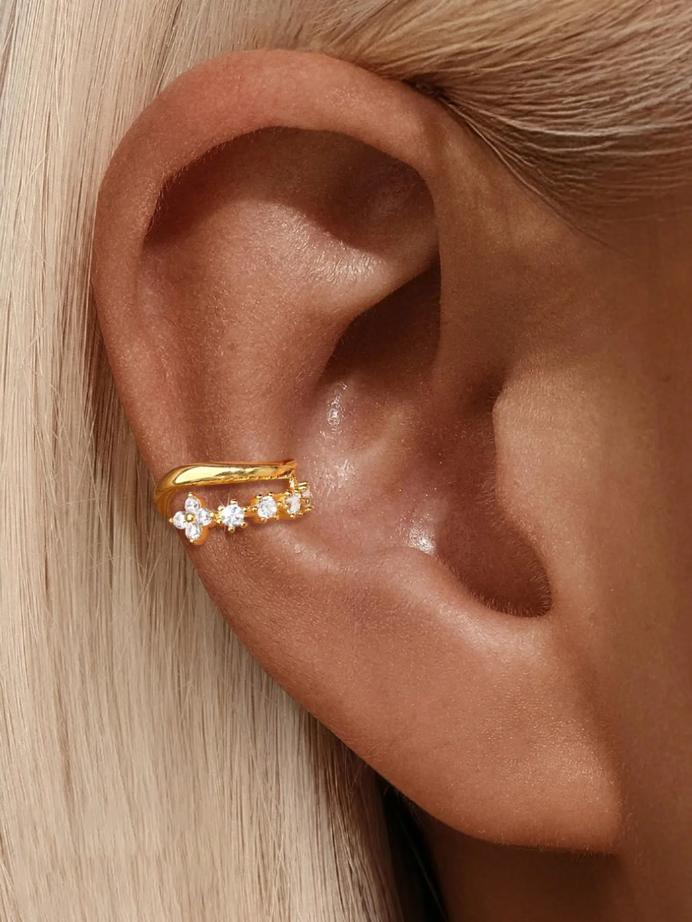 1-Piece Gold-Plated S925 Sterling Silver Four-Petal Flower Ear Cuff with Zirconia Accents, Ideal for Daily Wear and Special Occasions